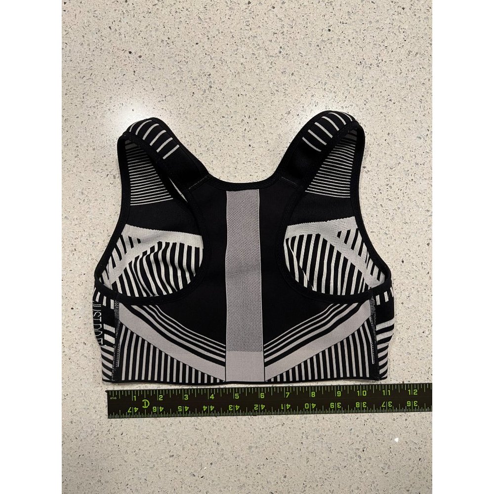 Nike FE/NOM Flyknit Women's High-Support Non-Padded Sports Bra- Black/Grey/White - Picture 2 of 6